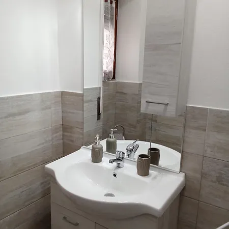 Gigi&mary Bed & Breakfast